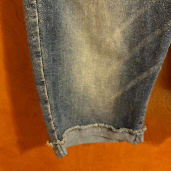 Denizen From Levi's Modern Skinny Stretchy Shorts 8/9 - Picture 6 of 12